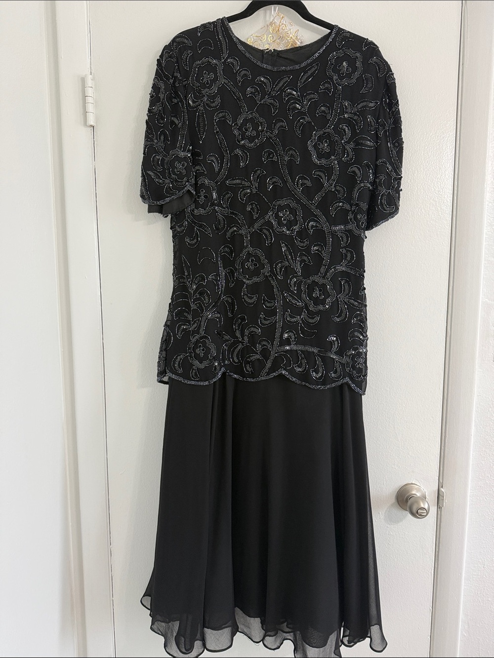 Elegant Black Embroidered Evening Dress